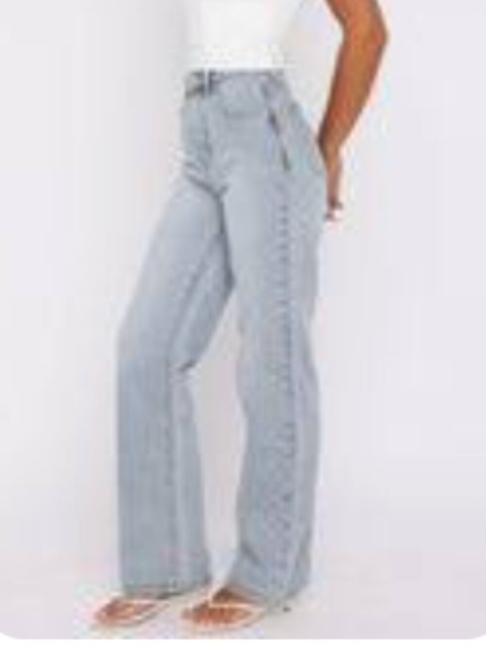 White Fox Light Wash High Rise Straight Leg Jeans Size Medium